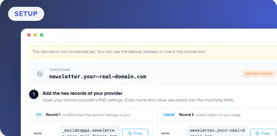 Maildroppa-Einrichtungsbildschirm mit einer benutzerdefinierten Newsletter-Domain, die auf DNS wartet, und den beiden beim Anbieter hinzuzufügenden Einträgen