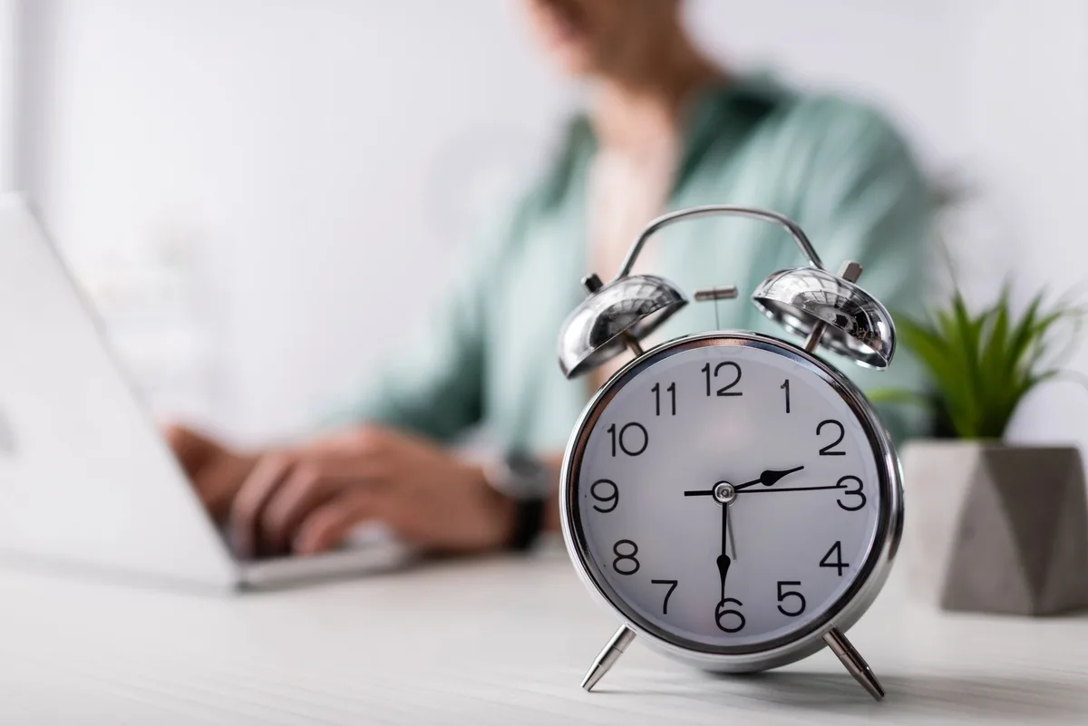 E-Mail-Flows automatisieren sich wiederholende Aufgaben und sparen Zeit
